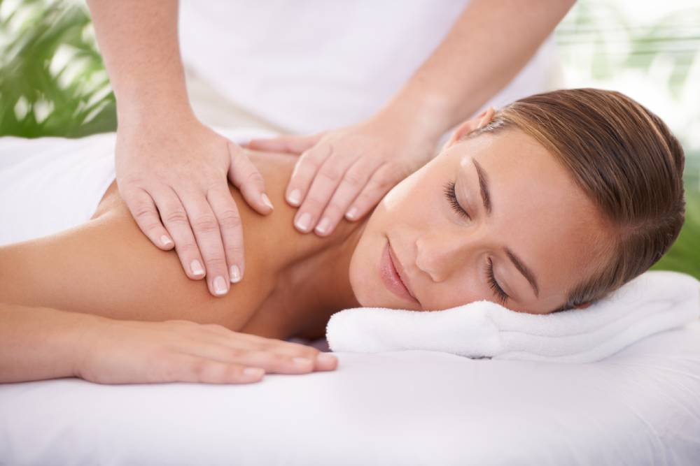 relaxing-asian-therapy-massage-venice (1) Relaxing therapy massage session with calming atmosphere in Venice